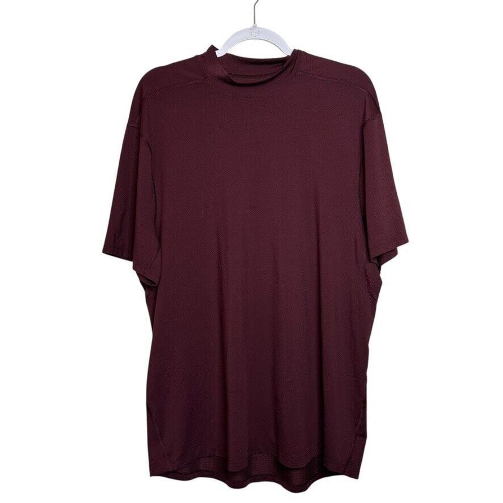 Lululemon License To Move Short Sleeve Men's XL Garnet Activewear Stretch